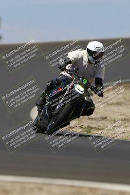 media/Jun-07-2025-TrackDaz (Sat) [[4413525952]]/C Group/1140am (Turn 2)/